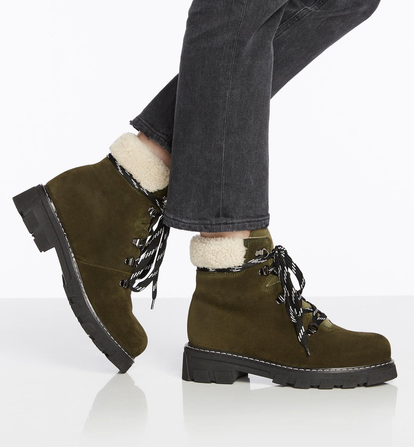 La Canadienne ADAMS SHEARLING-LINED SUEDE BOOTIE Women