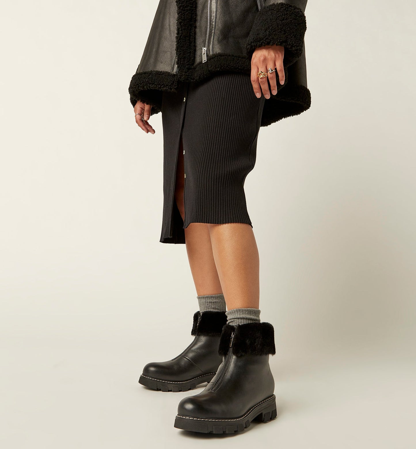 La Canadienne ABBA SHEARLING-LINED LEATHER BOOTIE Women