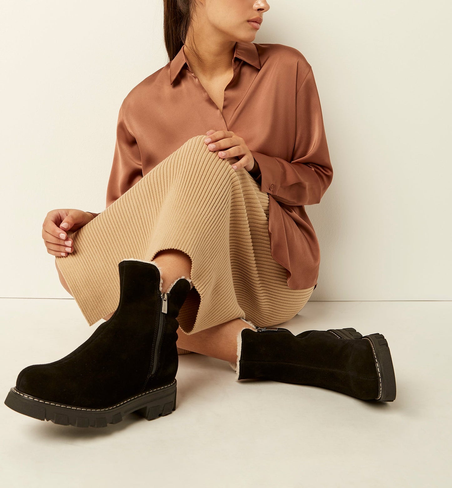 La Canadienne ADRIANNA SHEARLING-LINED SUEDE BOOTIE Women