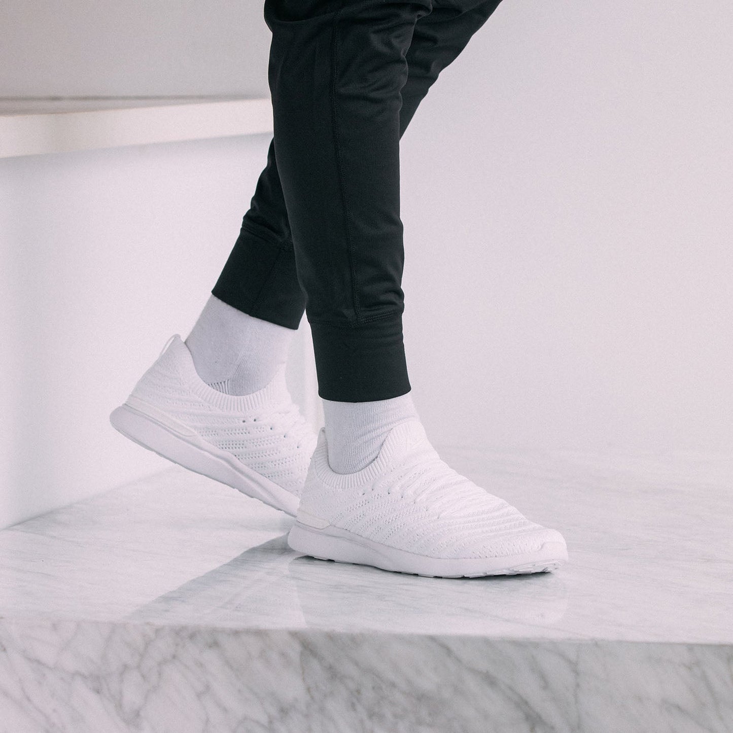 APL TechLoom Wave White / White