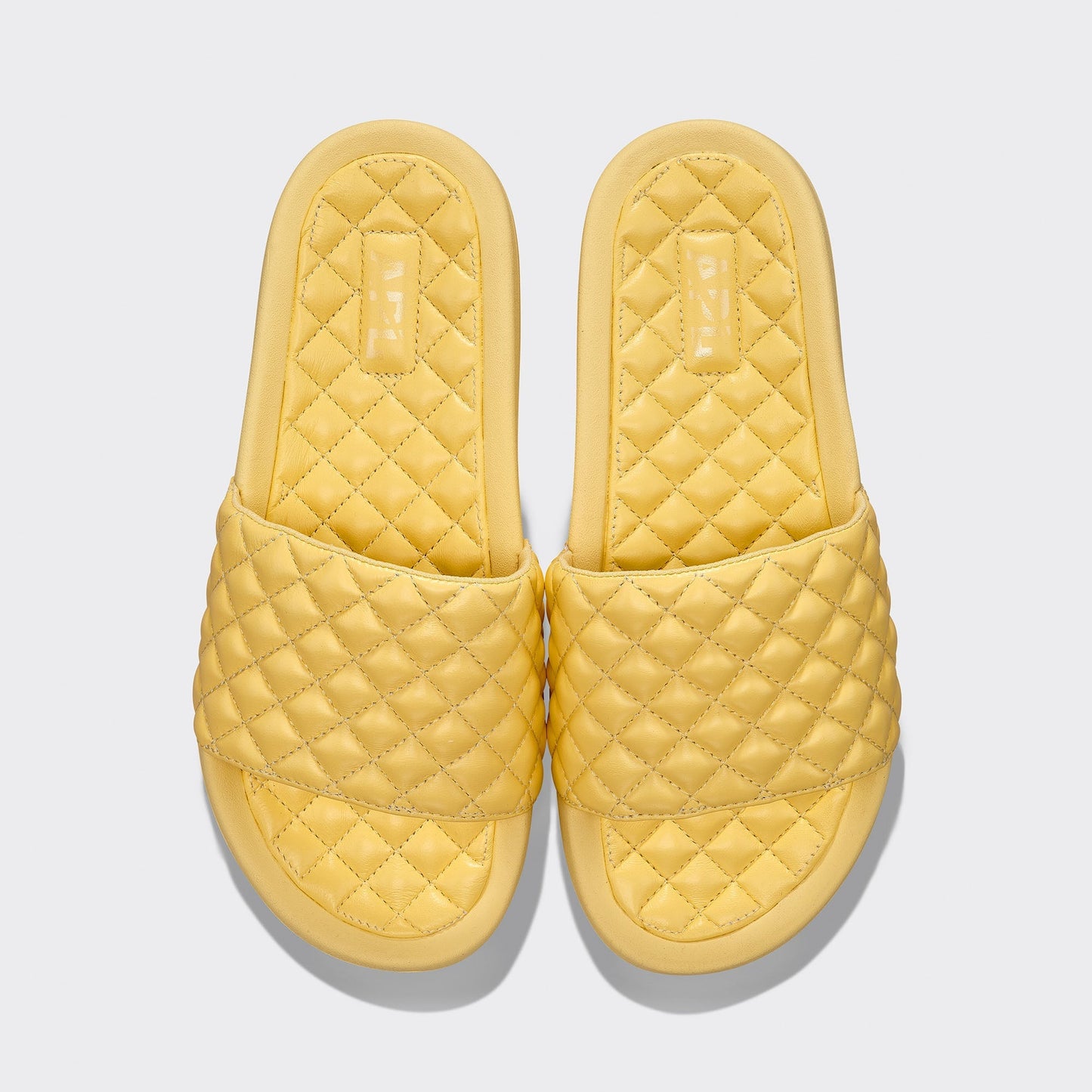 APL Lusso Slide Buttercream