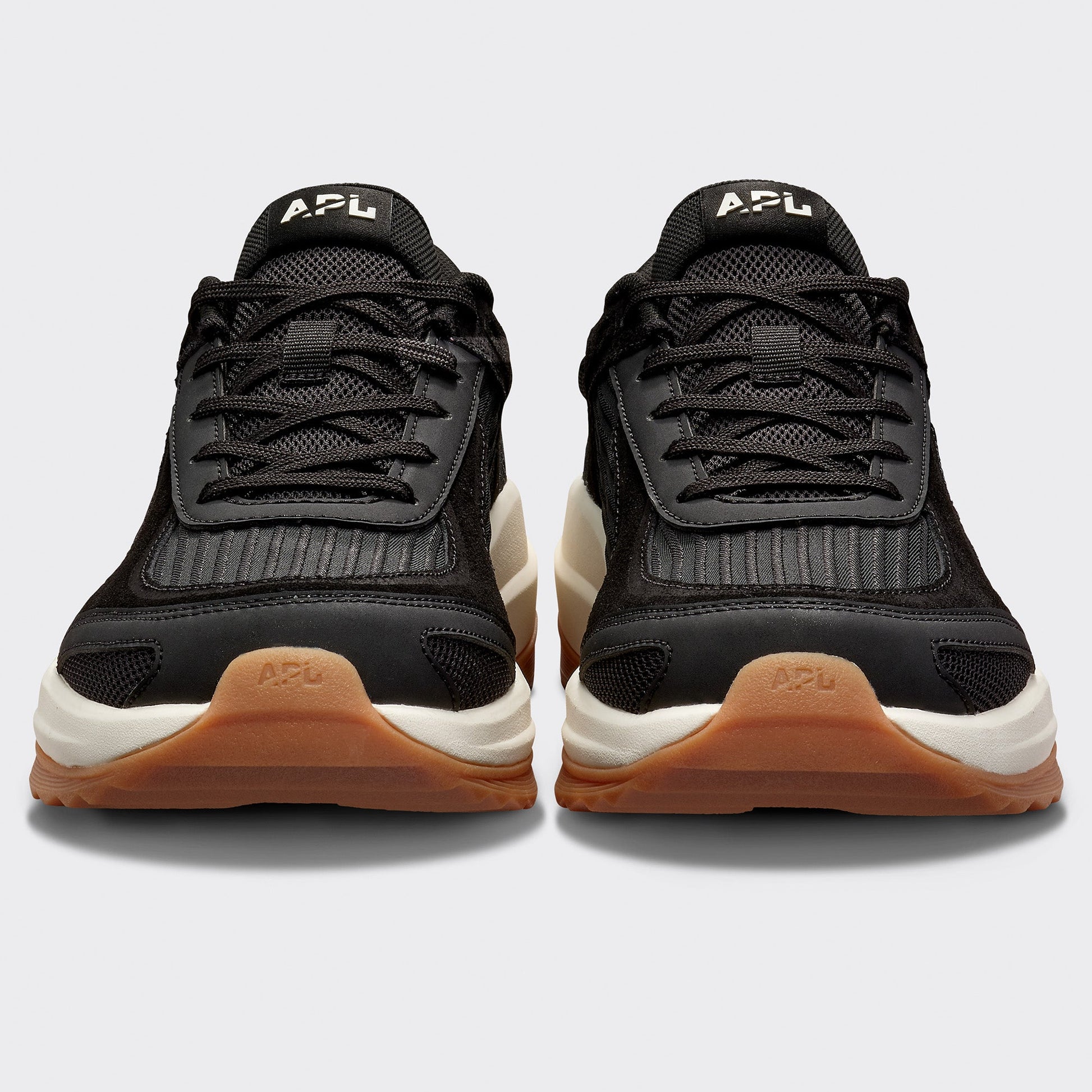 APL Jogger Black / Ivory / Gum