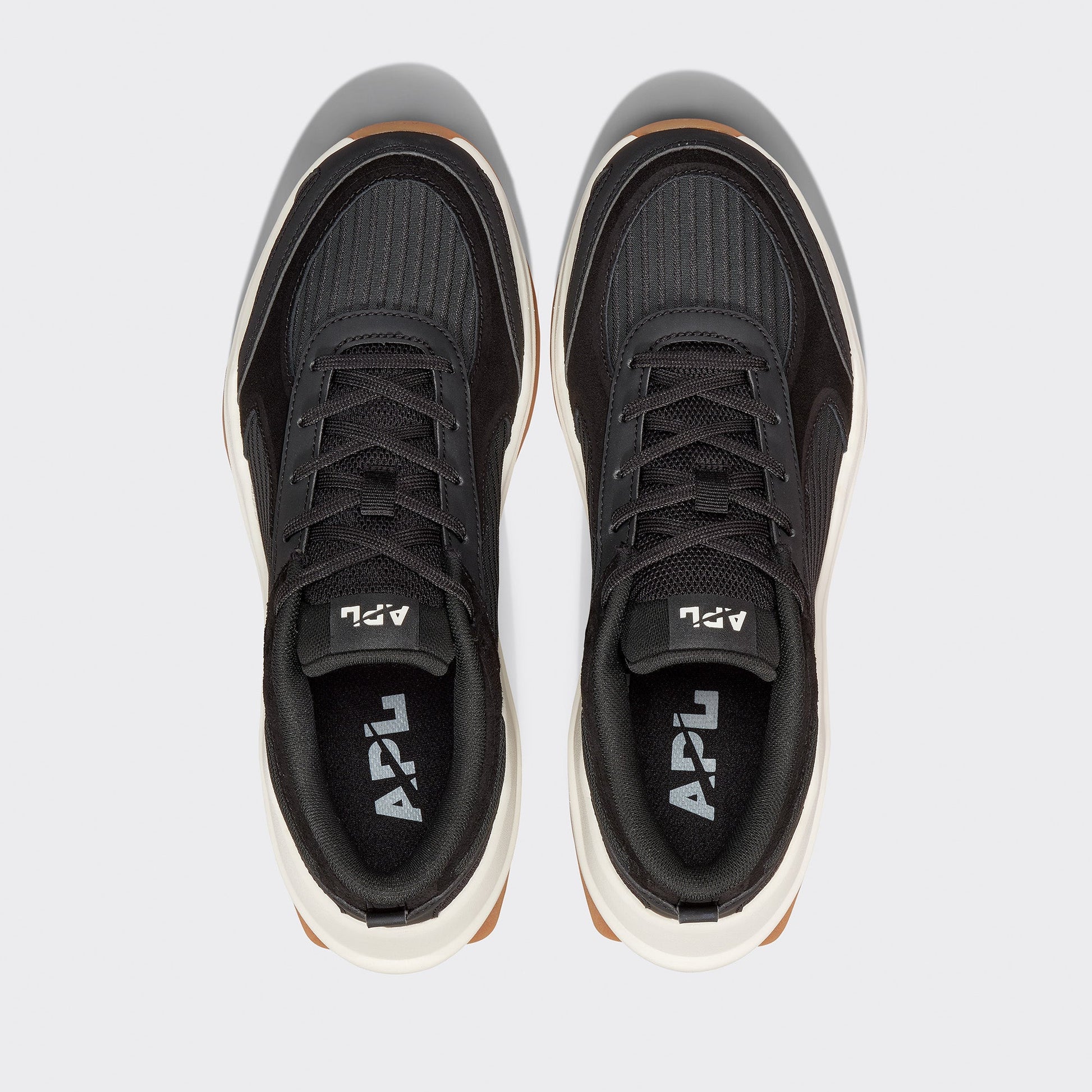 APL Jogger Black / Ivory / Gum