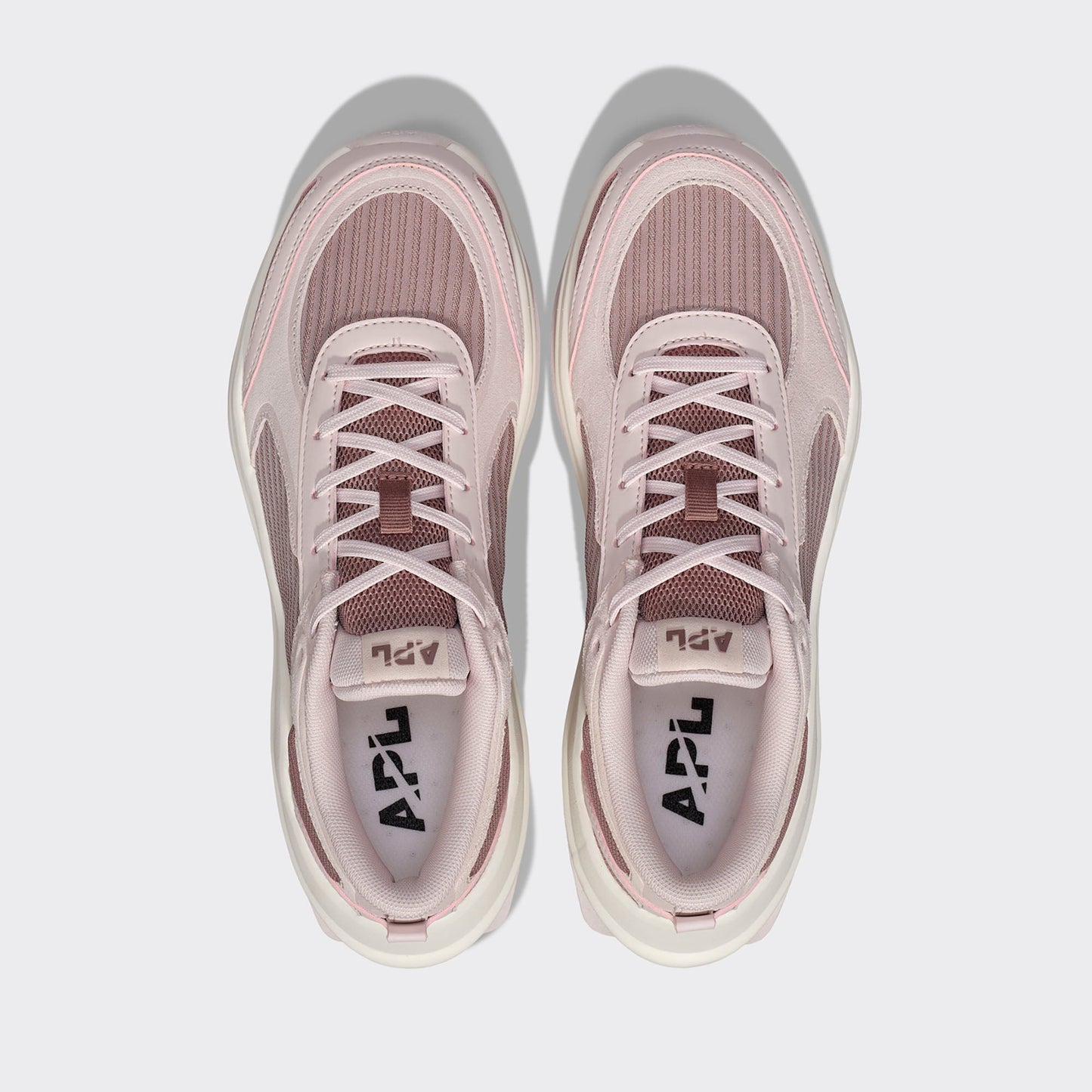 APL Jogger Chalk / Beachwood / Ivory