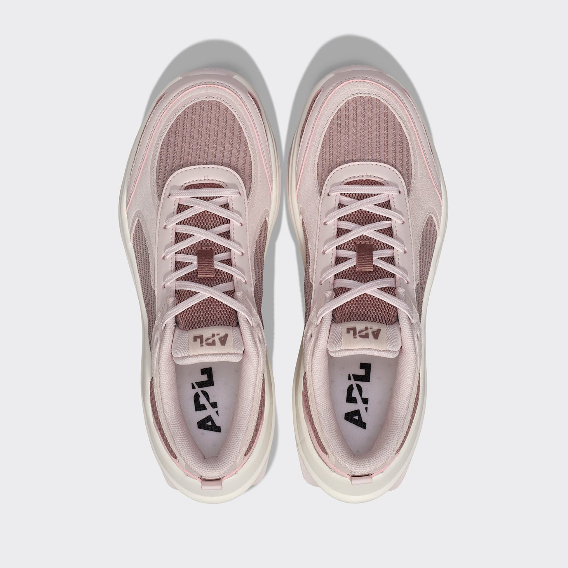 APL Jogger Chalk / Beachwood / Ivory