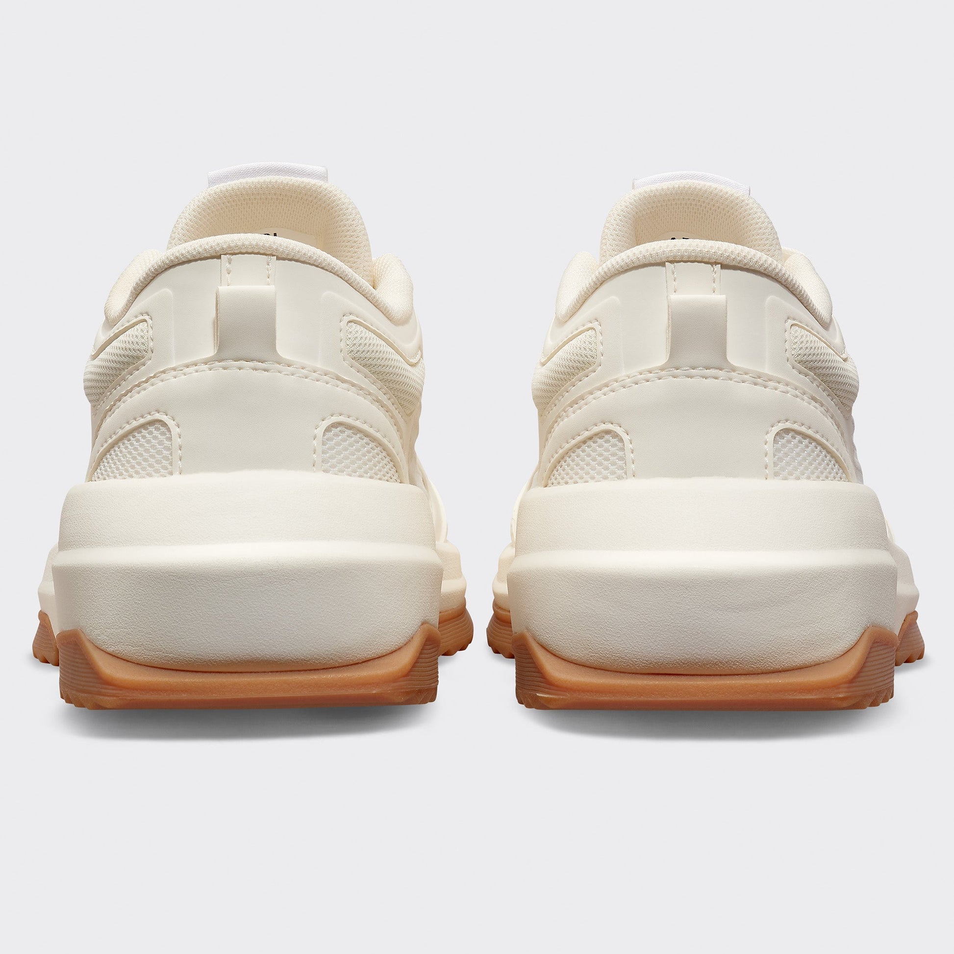 APL Jogger Ivory / Black / Gum