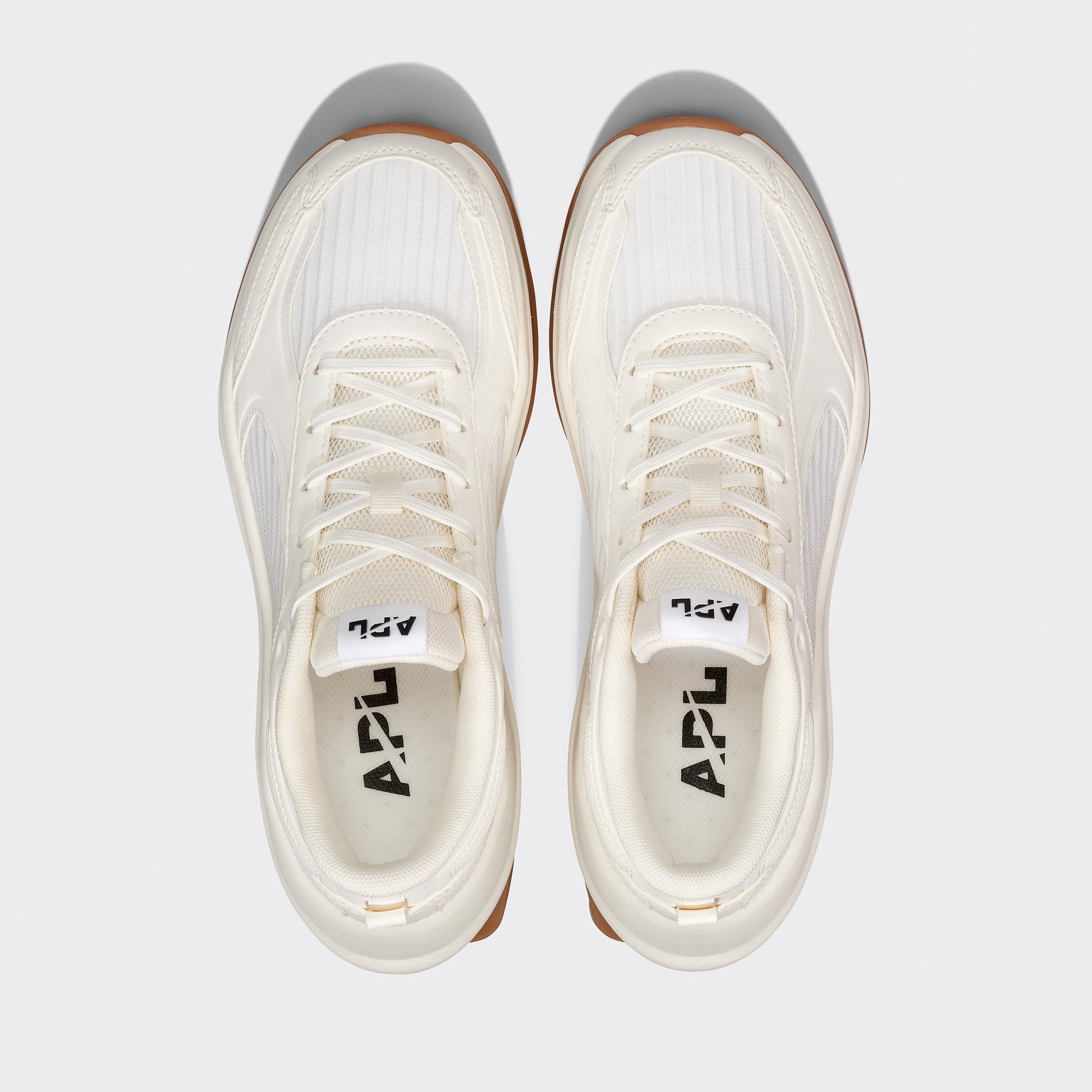 APL Jogger Ivory / Black / Gum