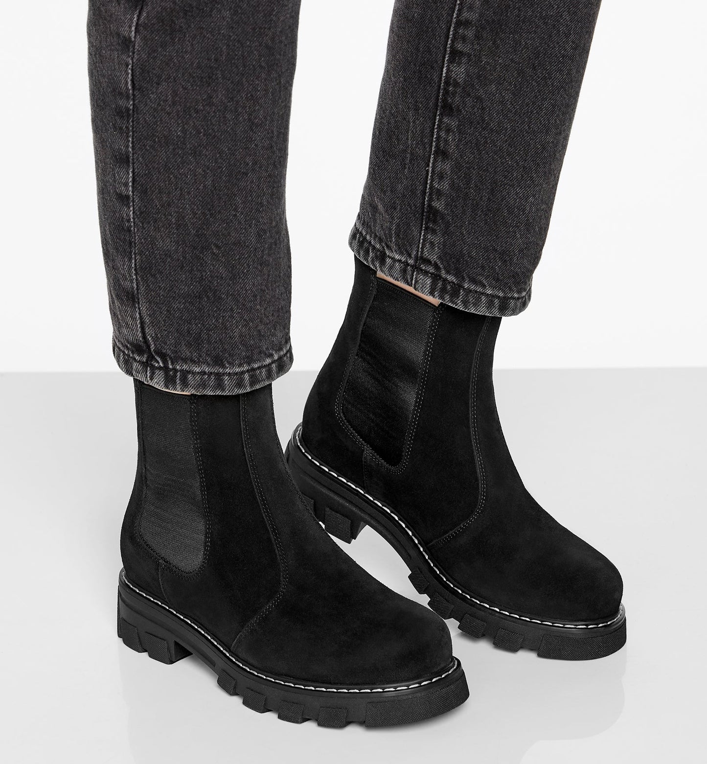 La Canadienne ADELYN SHEARLING-LINED SUEDE BOOTIE Women