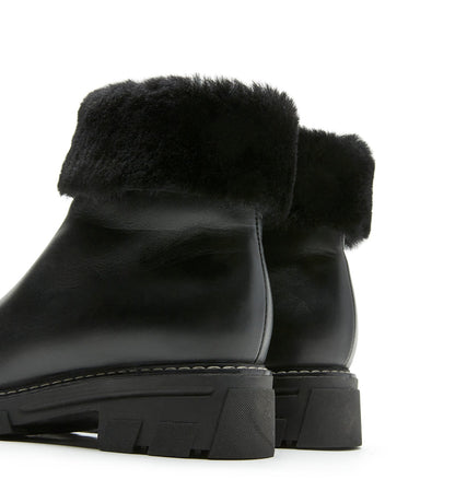 La Canadienne ABBA SHEARLING-LINED LEATHER BOOTIE Women