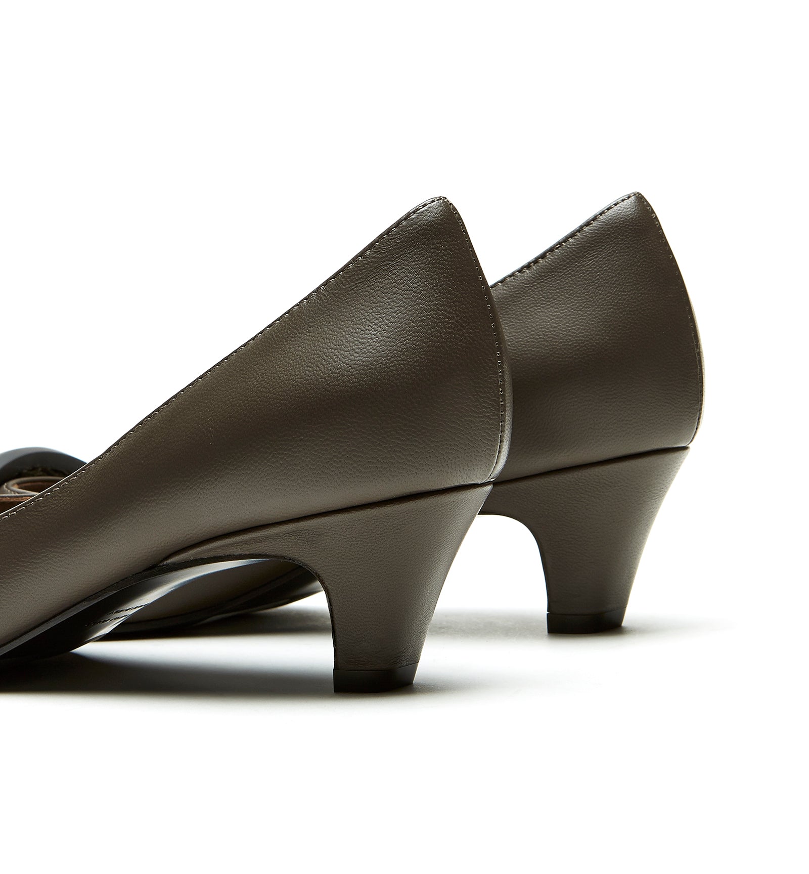 La Canadienne ARGO LEATHER KITTEN HEEL PUMP Women