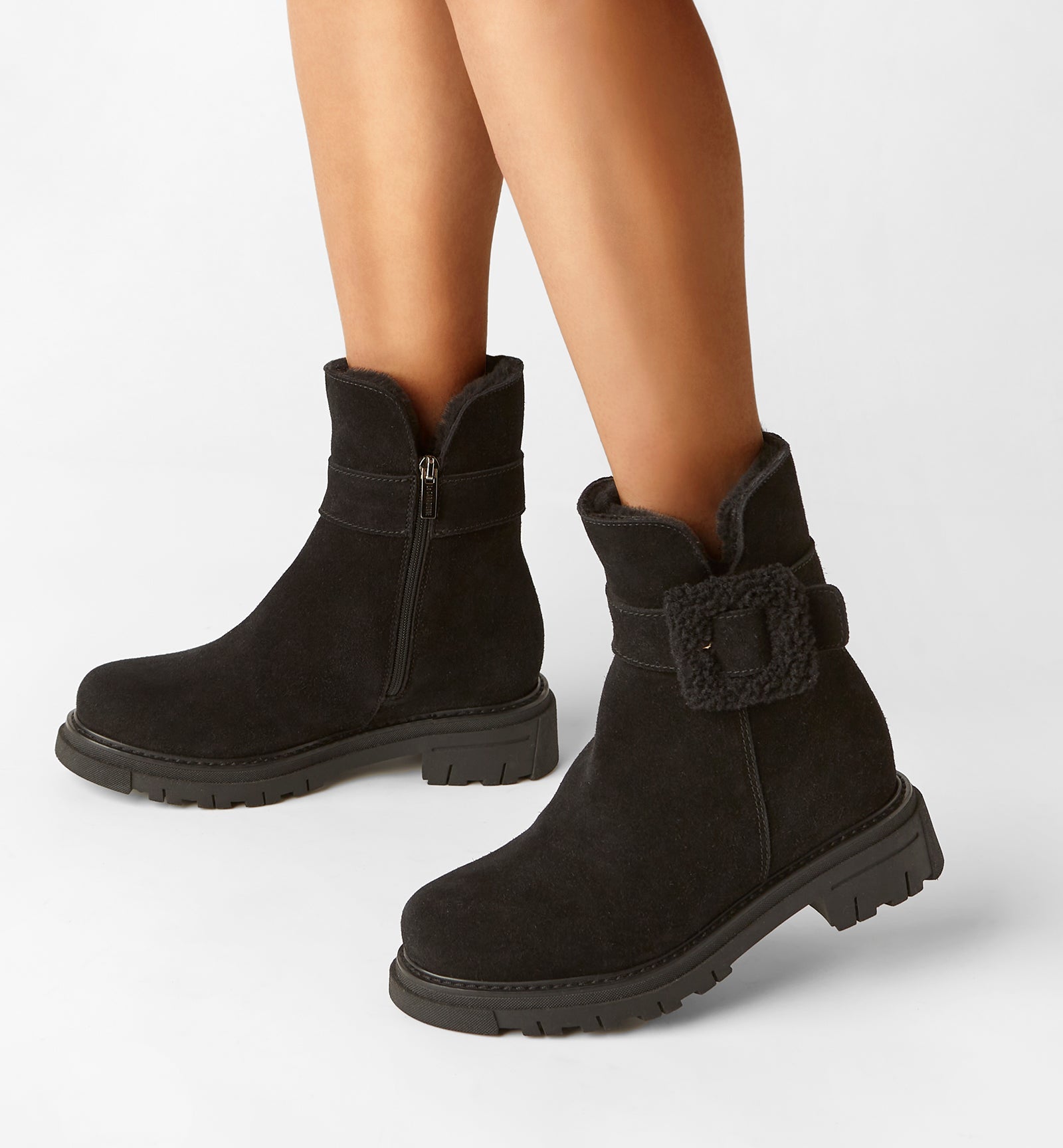 La Canadienne DAX SHEARLING-LINED SUEDE BOOTIE Women