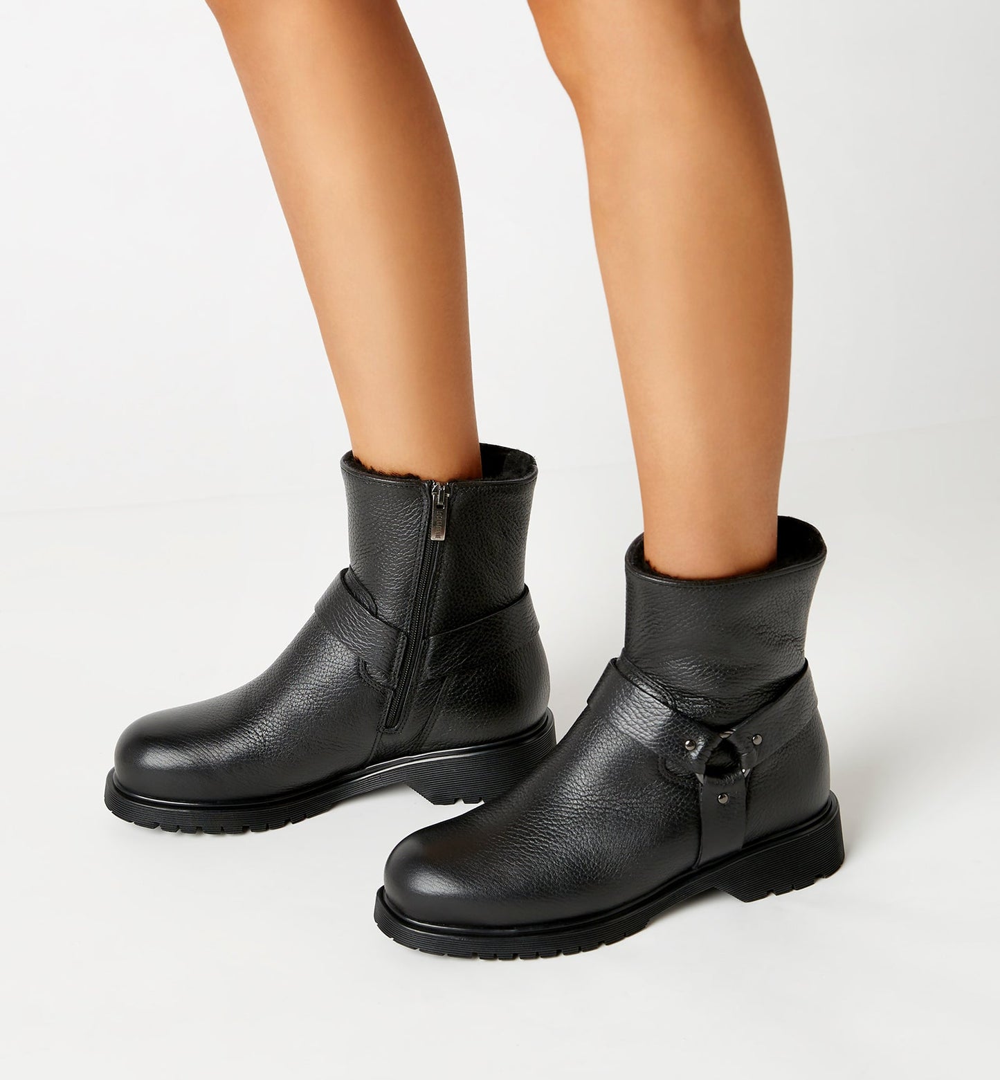 La Canadienne HYATT SHEARLING-LINED PEBBLED LEATHER BOOTIE Women