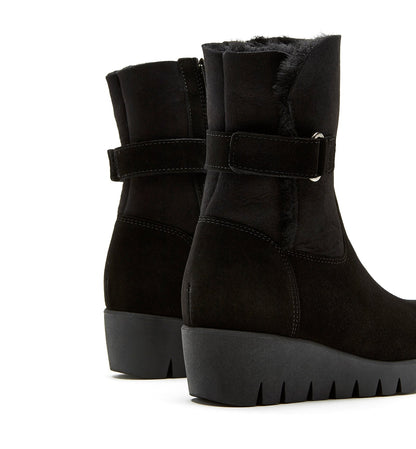 La Canadienne TROY SHEARLING-LINED SUEDE BOOTIE Women