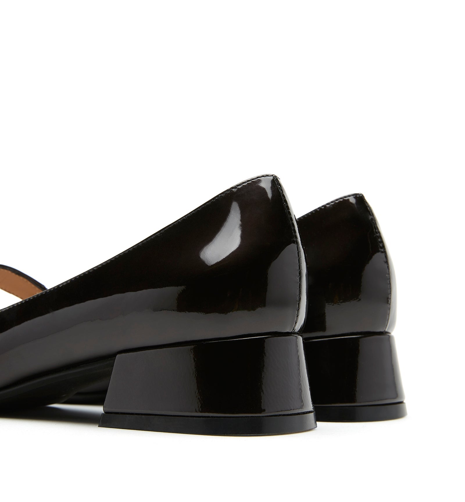 La Canadienne FLANERY PATENT LEATHER MARY JANE PUMP Women