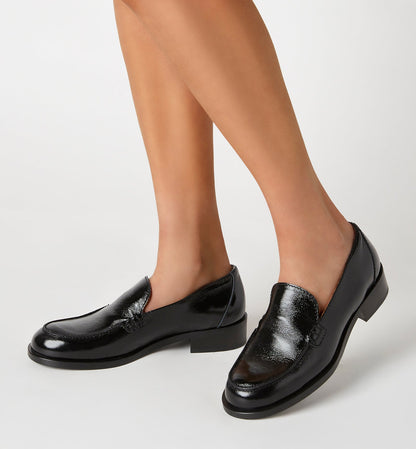 La Canadienne DREAM CRINKLE LEATHER LOAFER Women