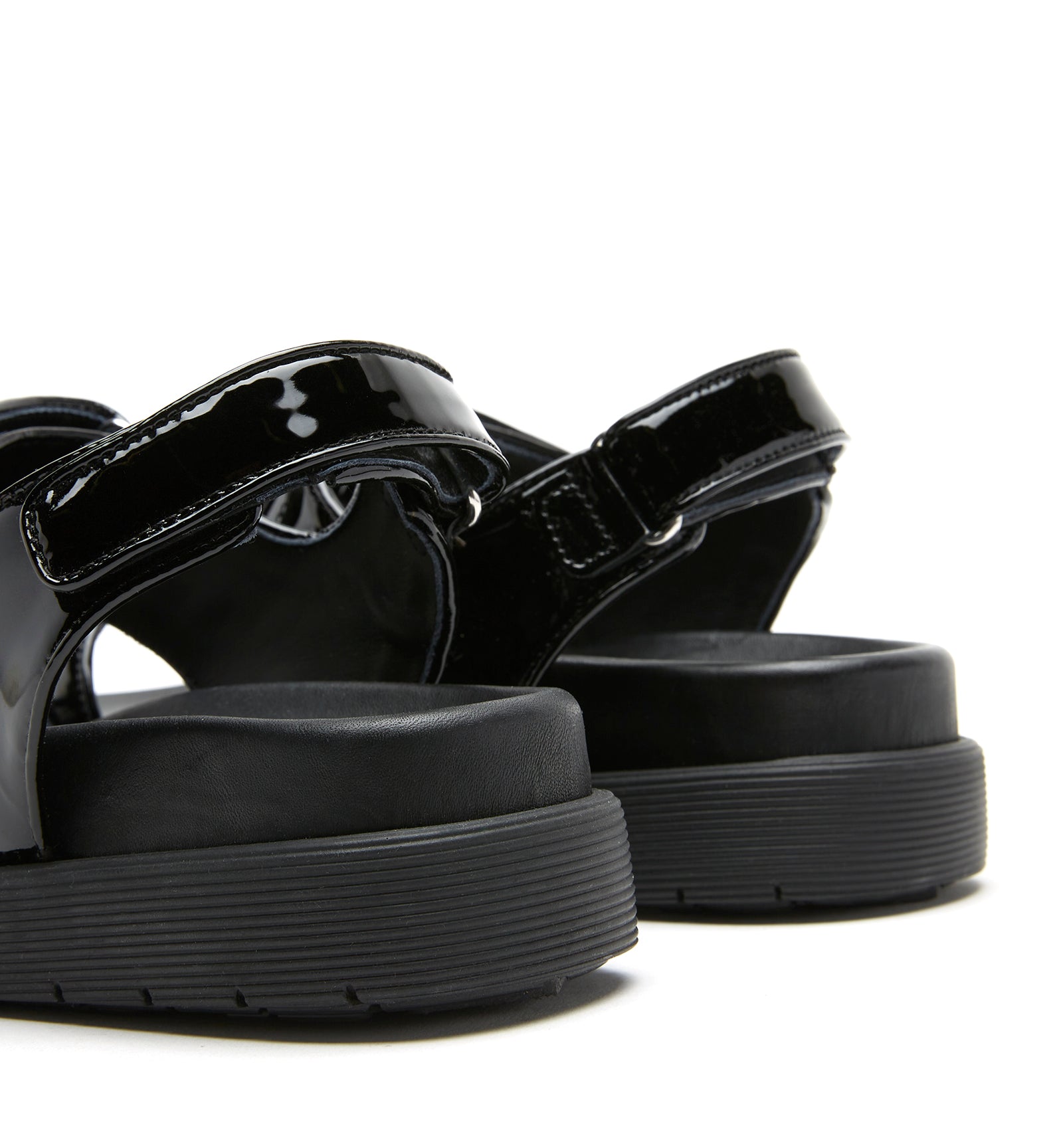 La Canadienne GILMORE PATENT LEATHER SANDAL Women